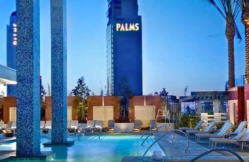 Las Vegas Apartment | One Bedroom | 1.5 Baths & Living Room | Jet Tub – Palms Place StripSuite- NO RESORT FEE
