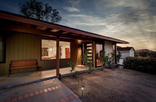 Joshua Tree Cottage | @ Marbella Lane - The Wine Mine Desert Escape