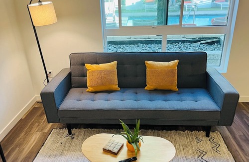 Los Angeles Condo | Home in Hollywood ,free parking , gym ,jacuzzi ,Rooftop, best location