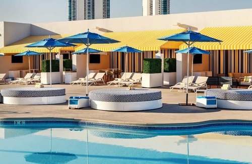 Gateway District Hotel | Vegas Tower, 1 King Bed at The STRAT Hotel, Casino & Tower