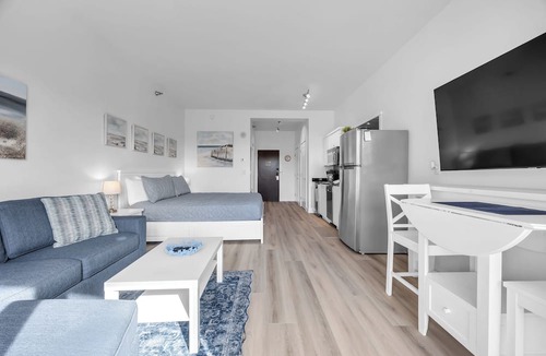 Lake Las Vegas Condo | Lakefront Bliss Stunning Views & Peaceful Vibes