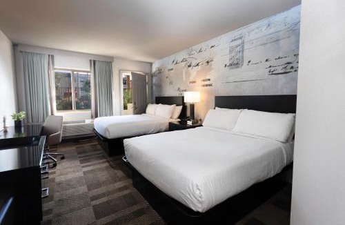 Las Vegas Hotel | Silver Sevens Hotel and Casino, a Wyndham Garden