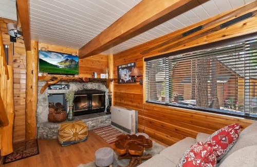 Fawnskin House | Bear Country Retreat, Fawnskin Near the Lake