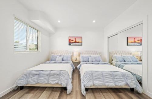 Rampart Village House | 4BR 4BA Home in Los Angeles With Parking Sleeps 12)