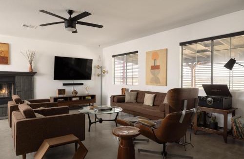 Wonder Valley House | Dark Star - Endless Stars, Cowboy Pool, Spa, Fire pit, BBQ