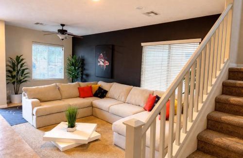 Enterprise House | Family Friendly 3BR w Game Lounge & Garage 10 Min to Strip