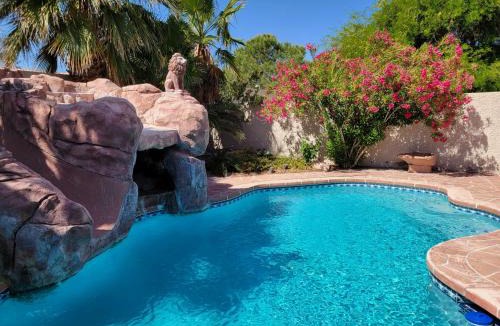Las Vegas Villa | Little Paradise in Las Vegas with pool