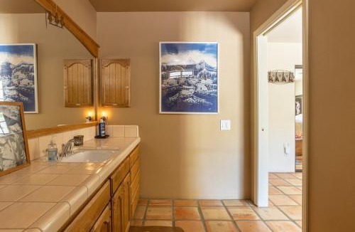 Pioneertown House | 3 Bedroom Ranch -Hot Tub -Walk to P&H and Red Dog
