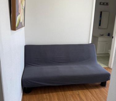 Downtown Las Vegas Apartment | Flowers Apt 5 Min Walk to Downtown - Free Parking