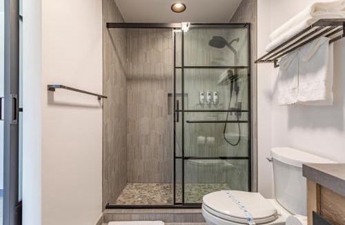 Wilshire Hotel | Hotel Koxie