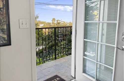Hollywoodland Apartment | Secret Stairs Studio #1