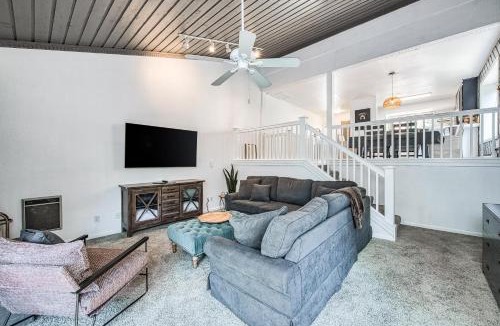 Lakeshore Apartment | Huntington Lake Condo 115