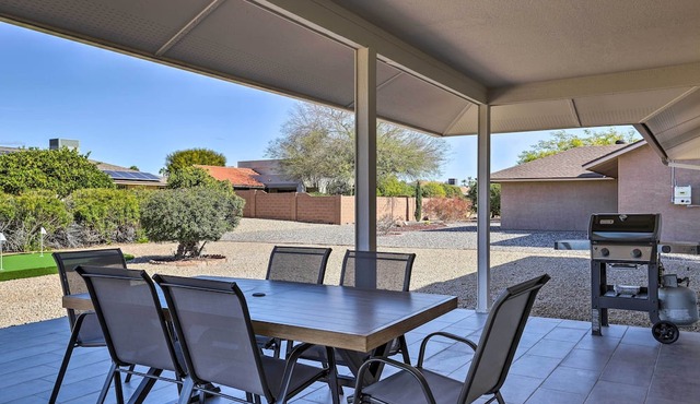 Putting Green, Grill: Home in Sun City West!