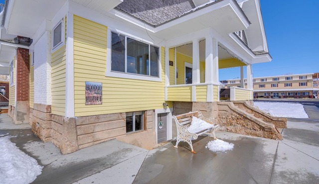 Cozy Historic Home w/Games, Near Bryce Canyon!