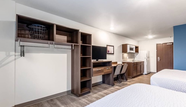 WoodSpring Suites Colton