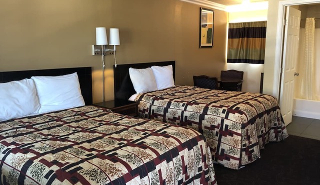 Lamplighter Motel