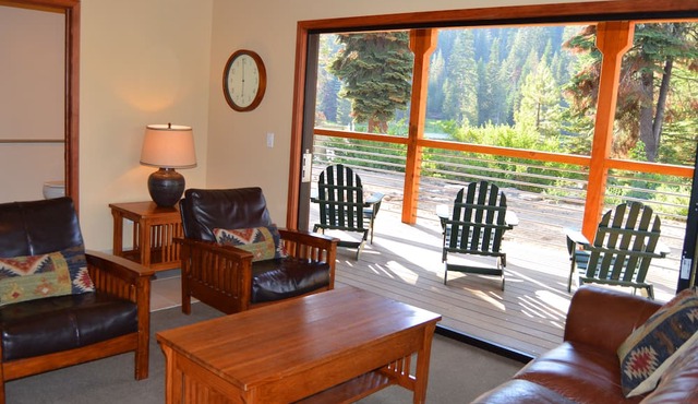 Montecito Sequoia Lodge
