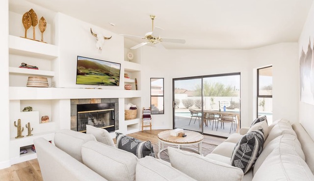 Western Hills-private Pool-putting Green-games & More!