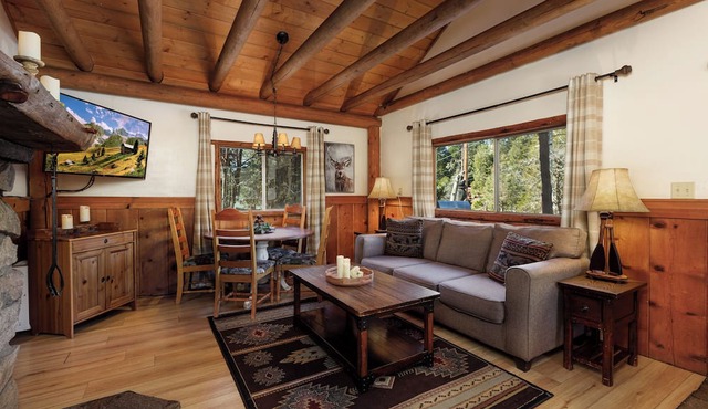 Arrowhead Pine Rose Cabins