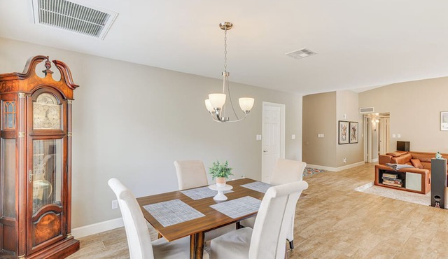 12 Mi to Old Town: Home w/Patio & Yard Space