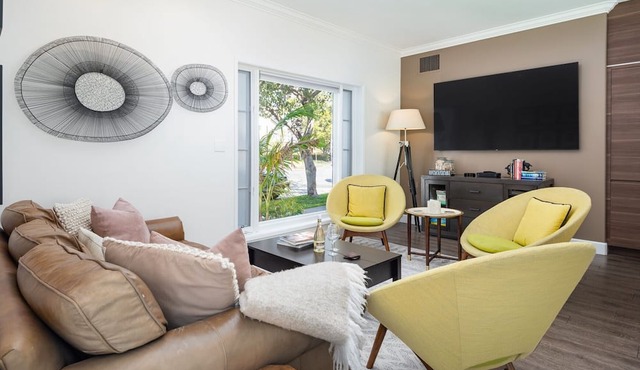 Coronado Crown Villa 1- Only a Few July Dates Remain | Stay in the Heart of Coro