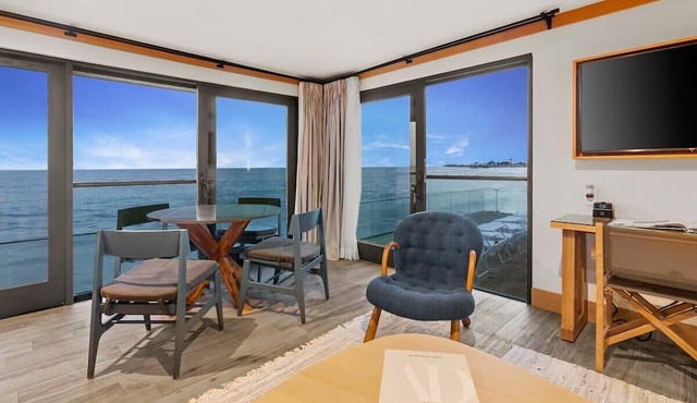 SA Beach Suite 6 by Stay Awhile Villas