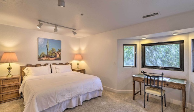 Private Patio & Red Rock Views: Sedona Apt!