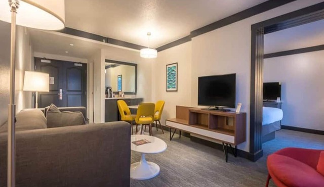 Double Wagalong|Pet Friendly|Vegas
