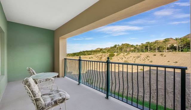 Beautiful 1 Bedroom at Lake Las Vegas Resort Community