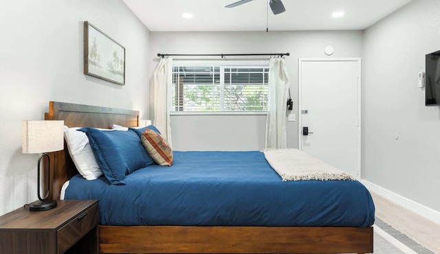 Heather RM4 Sequoia Motel AC, WiFi, Pool