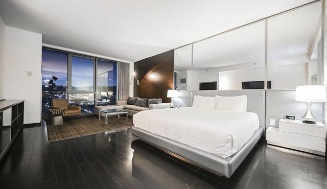 SVS: Sunset View Studio | Resort Pool | No Resort Fee | Palms Place
