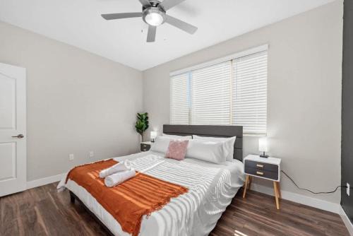 Stylish 2BR - Scottsdale, Pet-friendly, Sunrise Peak