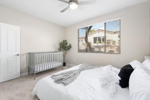 Chic 2BR - Scottsdale, Pet-friendly, Sunrise Peak