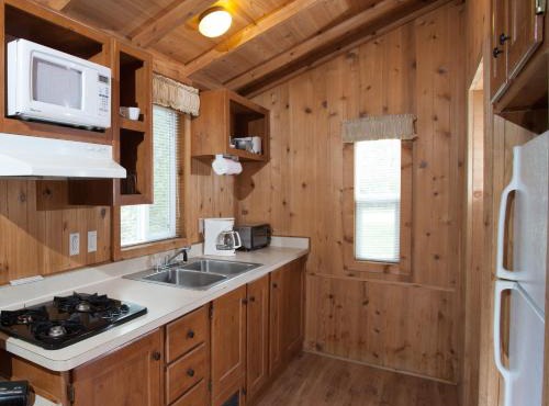 Pio Pico Camping Resort Studio Cabin 10