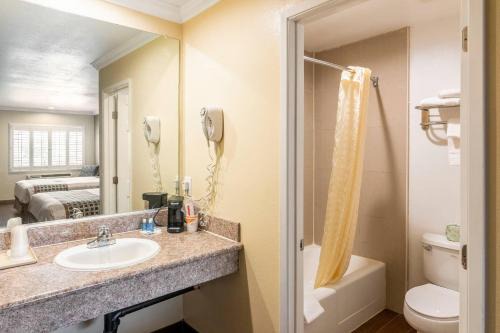 Rodeway Inn Artesia Cerritos